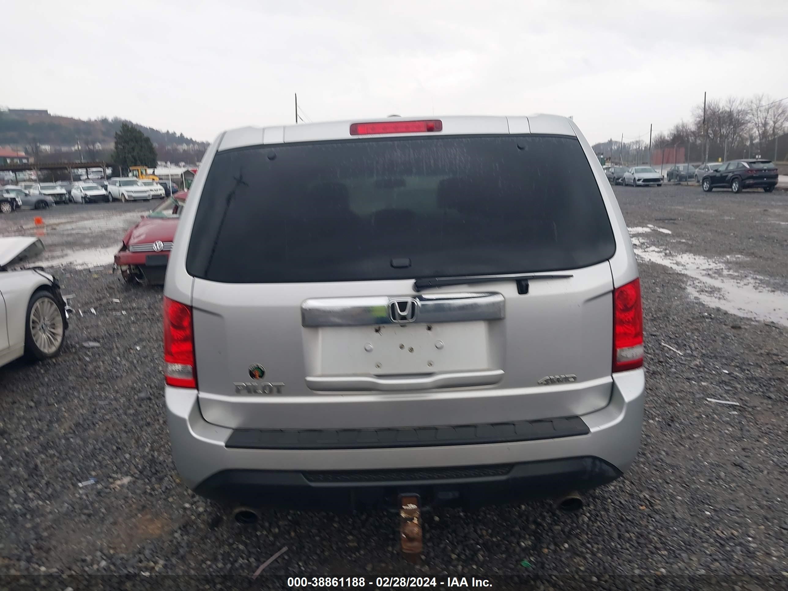 Photo 15 VIN: 5FNYF4H53EB044978 - HONDA PILOT 