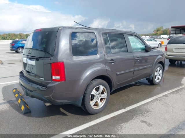 Photo 3 VIN: 5FNYF4H53FB012341 - HONDA PILOT 