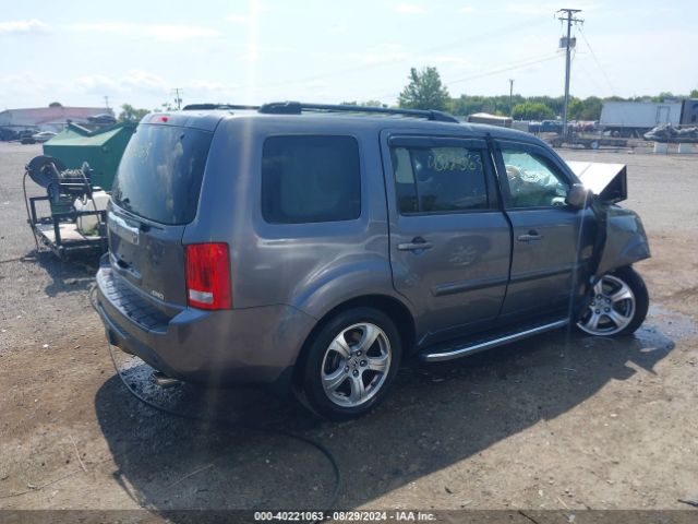 Photo 3 VIN: 5FNYF4H53FB031942 - HONDA PILOT 