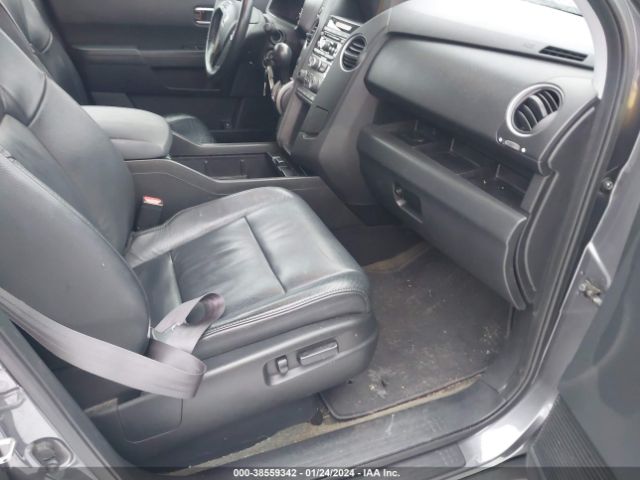 Photo 4 VIN: 5FNYF4H53FB042519 - HONDA PILOT 