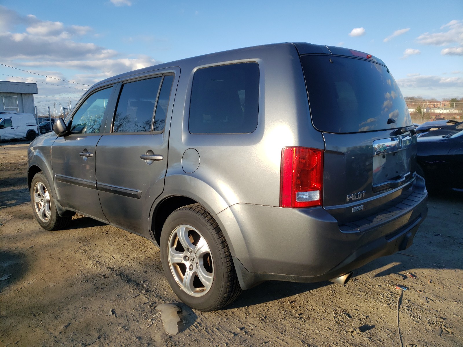 Photo 2 VIN: 5FNYF4H54CB026549 - HONDA PILOT EXL 