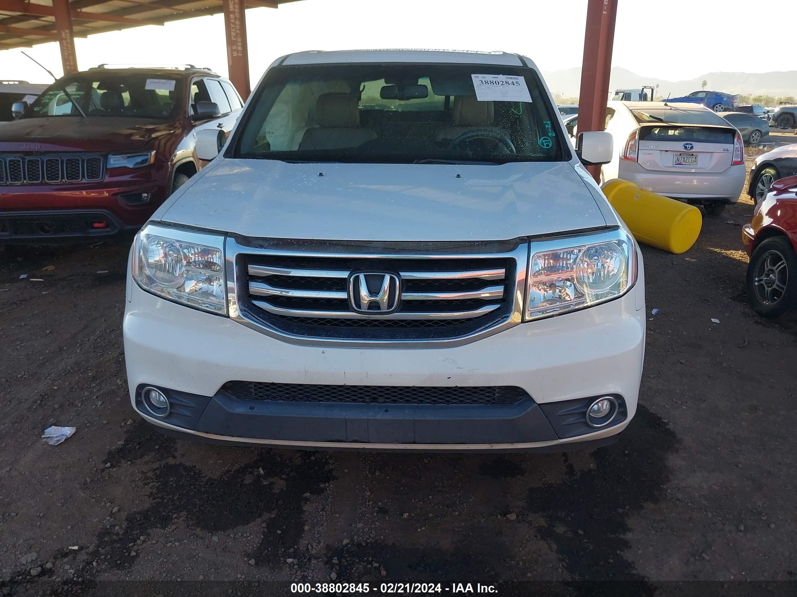 Photo 11 VIN: 5FNYF4H54CB066355 - HONDA PILOT 