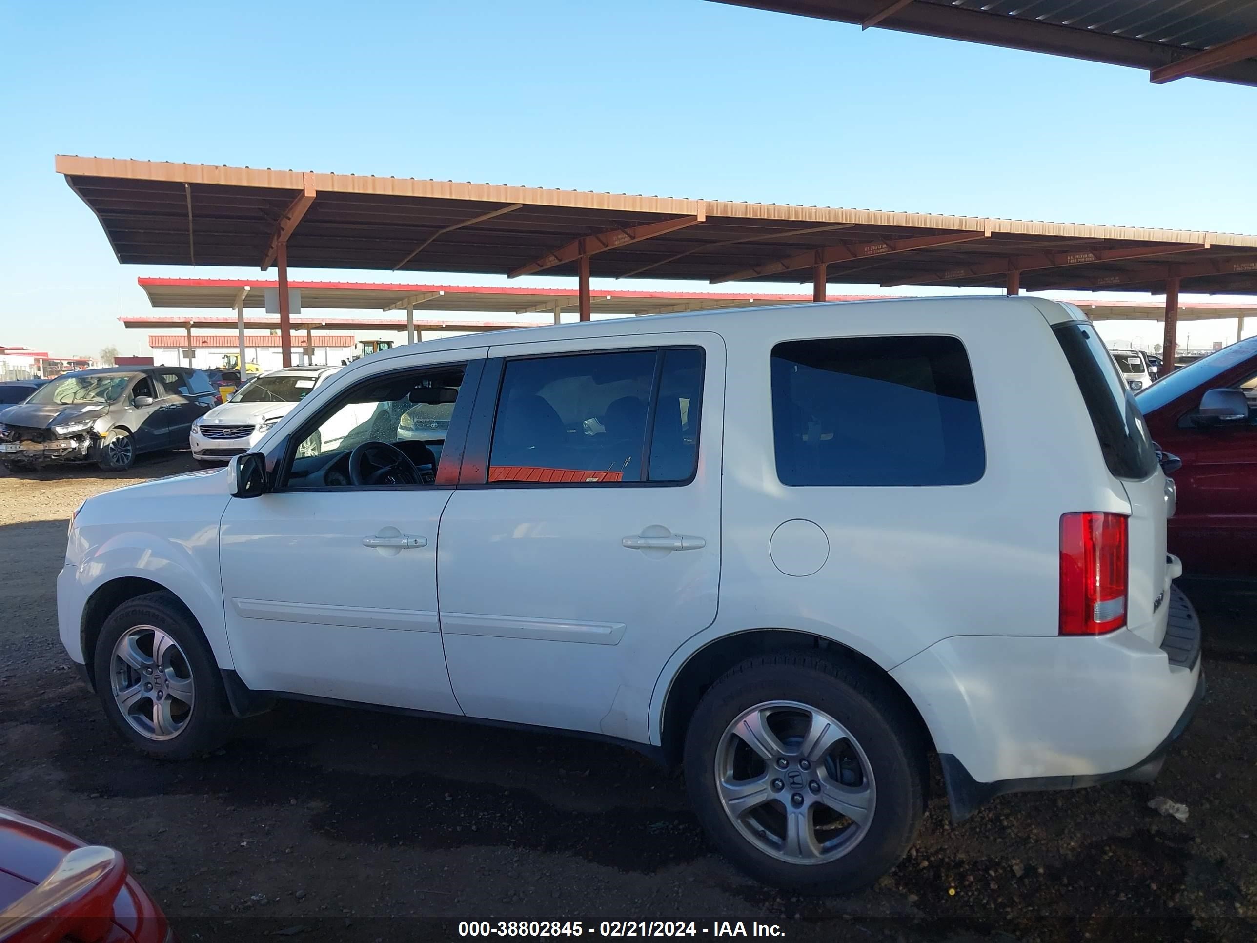 Photo 13 VIN: 5FNYF4H54CB066355 - HONDA PILOT 