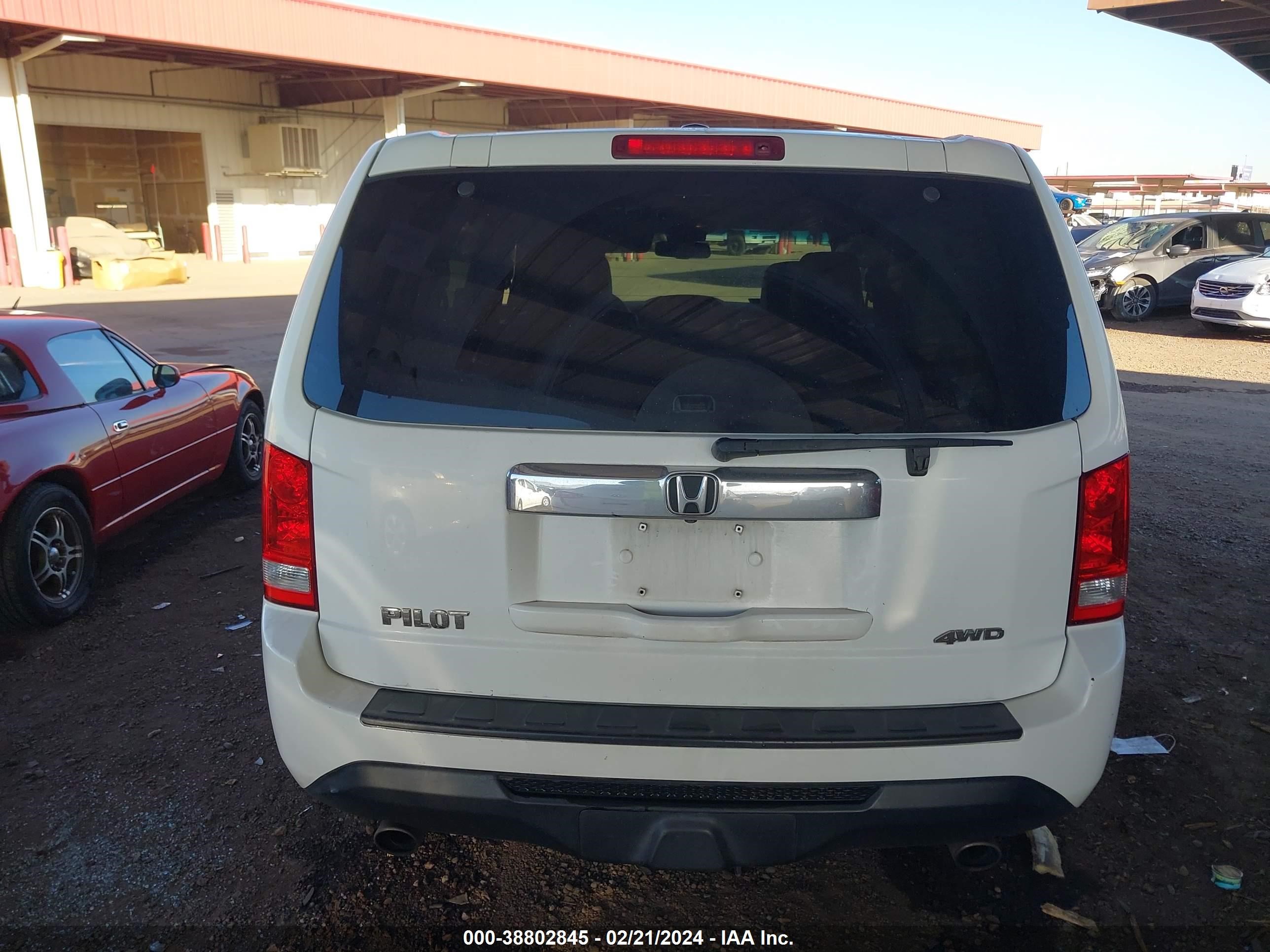 Photo 15 VIN: 5FNYF4H54CB066355 - HONDA PILOT 