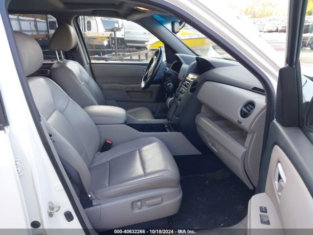 Photo 4 VIN: 5FNYF4H54FB018715 - HONDA PILOT 