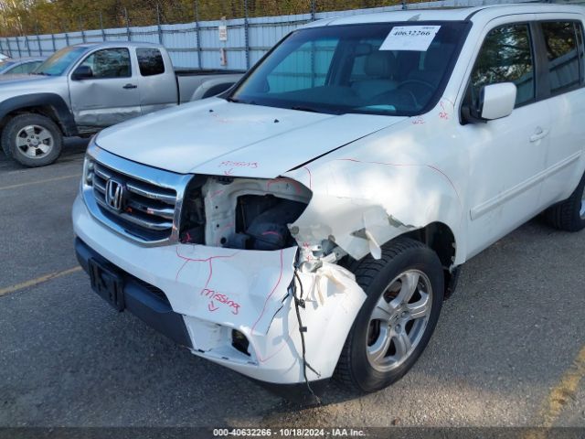 Photo 5 VIN: 5FNYF4H54FB018715 - HONDA PILOT 