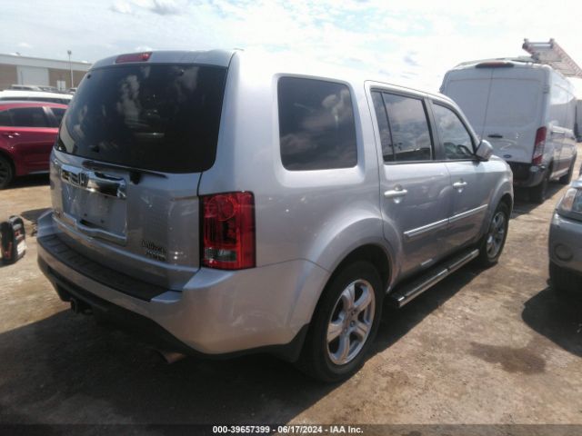 Photo 3 VIN: 5FNYF4H54FB021629 - HONDA PILOT 