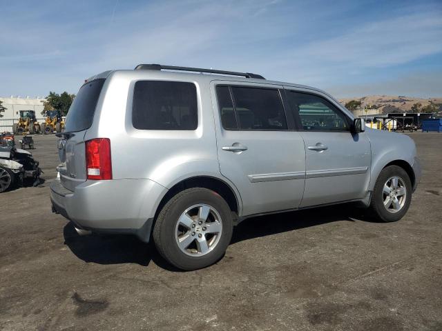 Photo 2 VIN: 5FNYF4H55AB005027 - HONDA PILOT EXL 