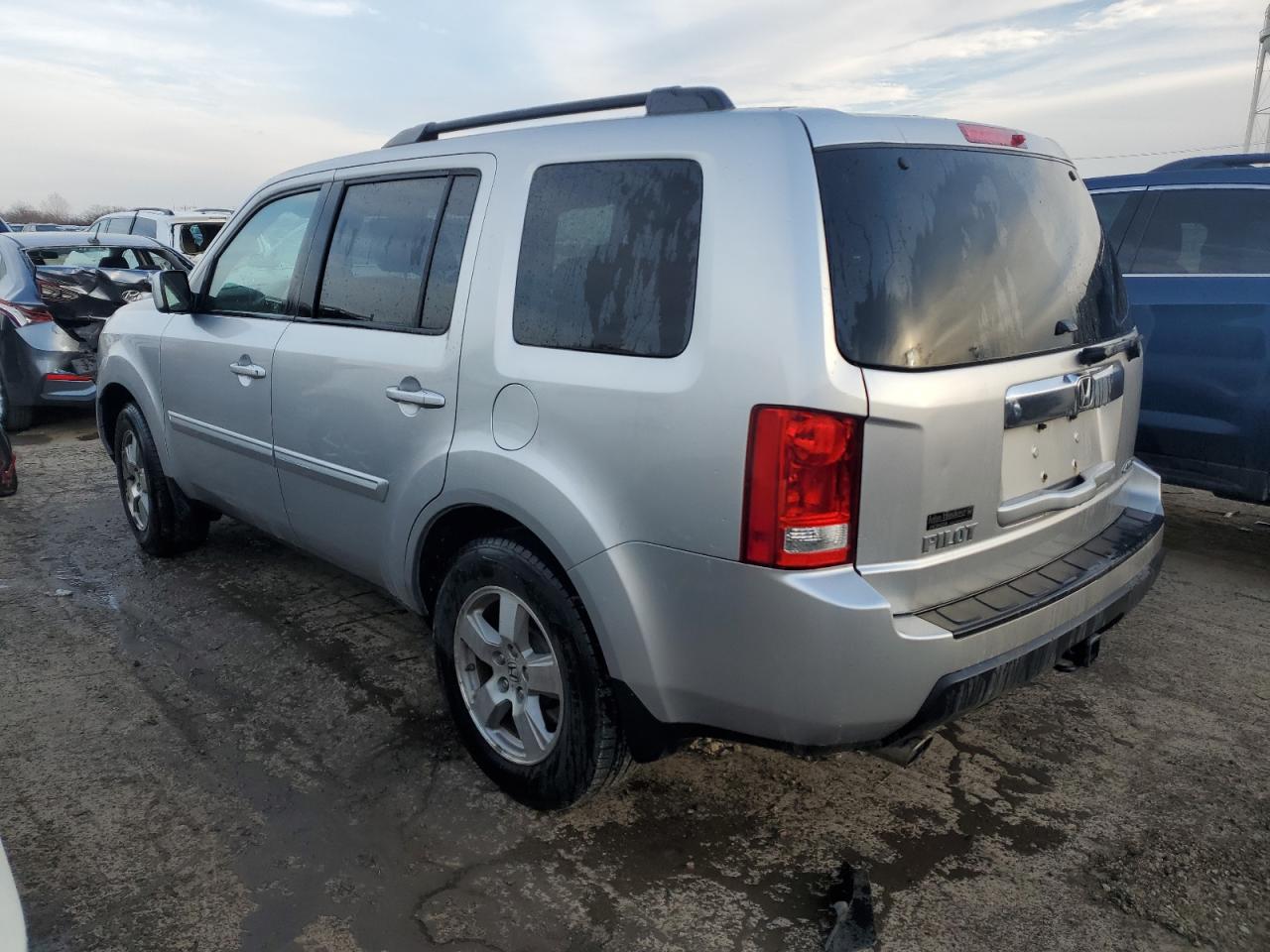 Photo 1 VIN: 5FNYF4H55AB005478 - HONDA PILOT 