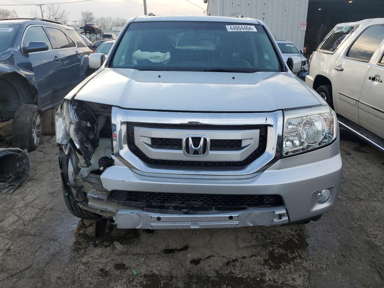 Photo 4 VIN: 5FNYF4H55AB005478 - HONDA PILOT 