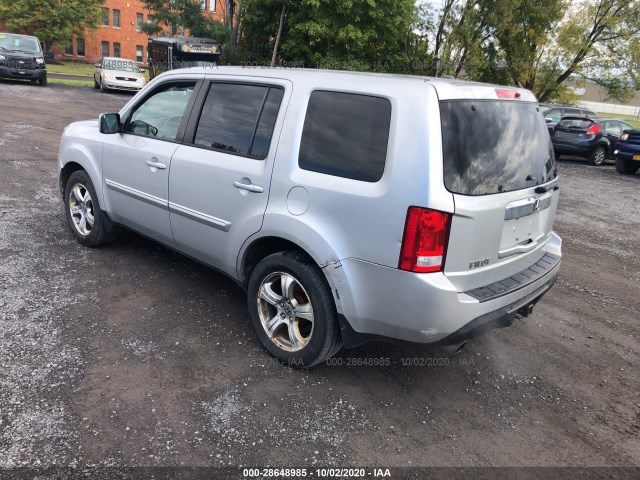 Photo 2 VIN: 5FNYF4H55CB047412 - HONDA PILOT 