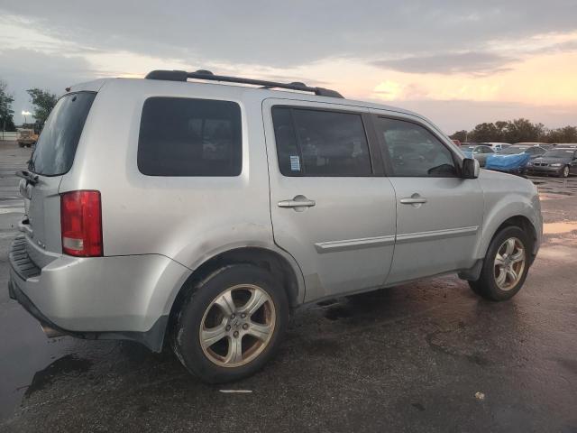 Photo 2 VIN: 5FNYF4H55DB030711 - HONDA PILOT EXL 