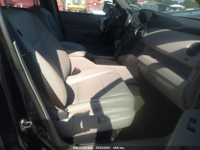 Photo 4 VIN: 5FNYF4H55FB021929 - HONDA PILOT 