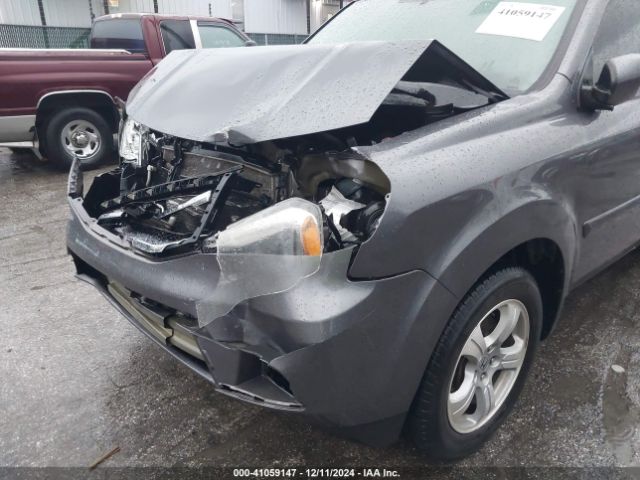 Photo 5 VIN: 5FNYF4H55FB037015 - HONDA PILOT 