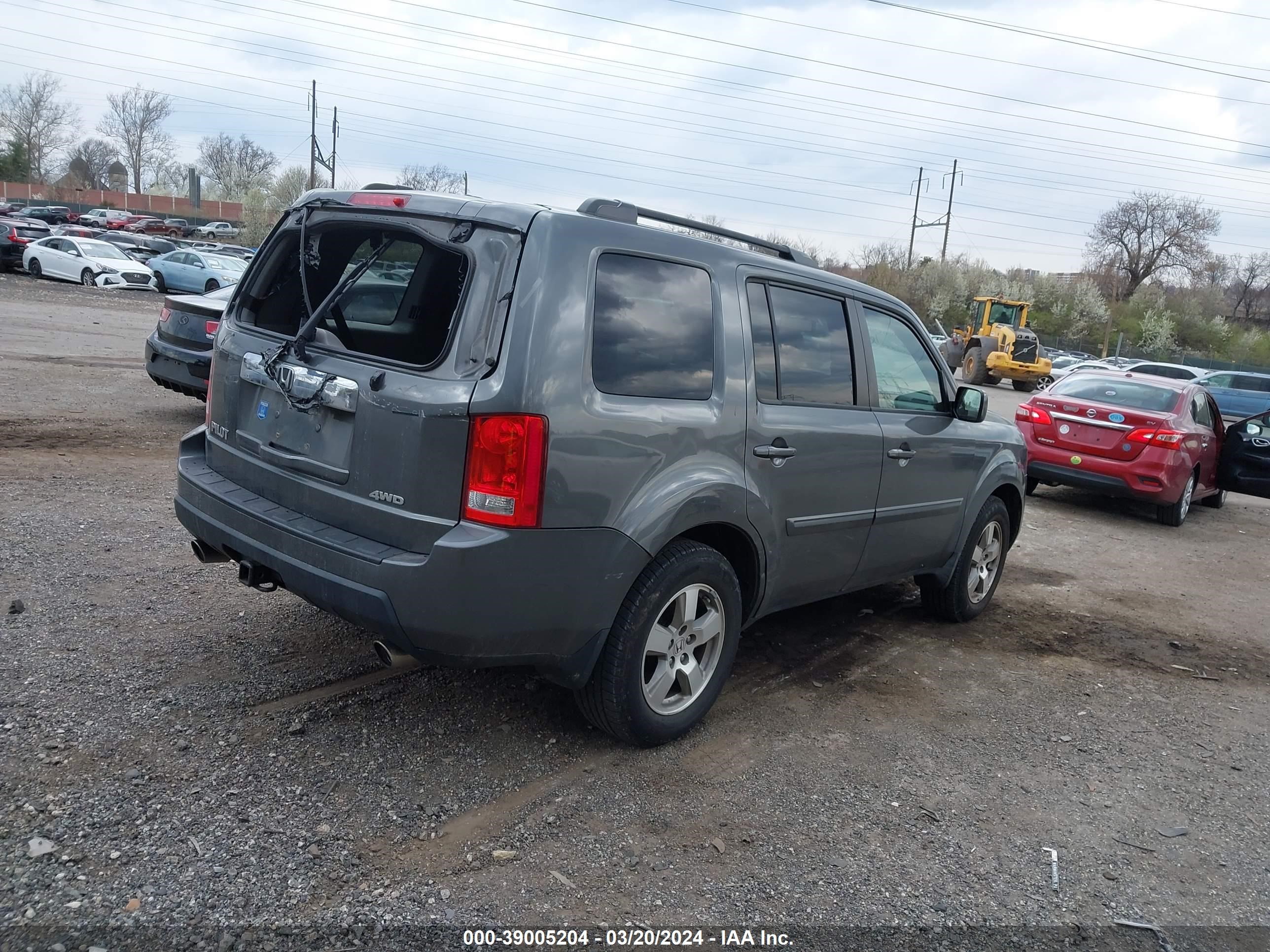 Photo 3 VIN: 5FNYF4H56BB038183 - HONDA PILOT 