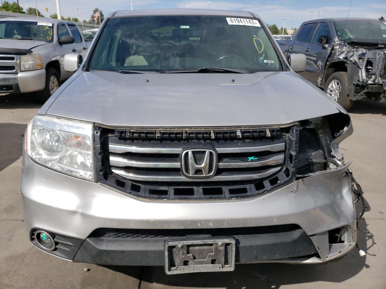 Photo 4 VIN: 5FNYF4H56CB024740 - HONDA PILOT 