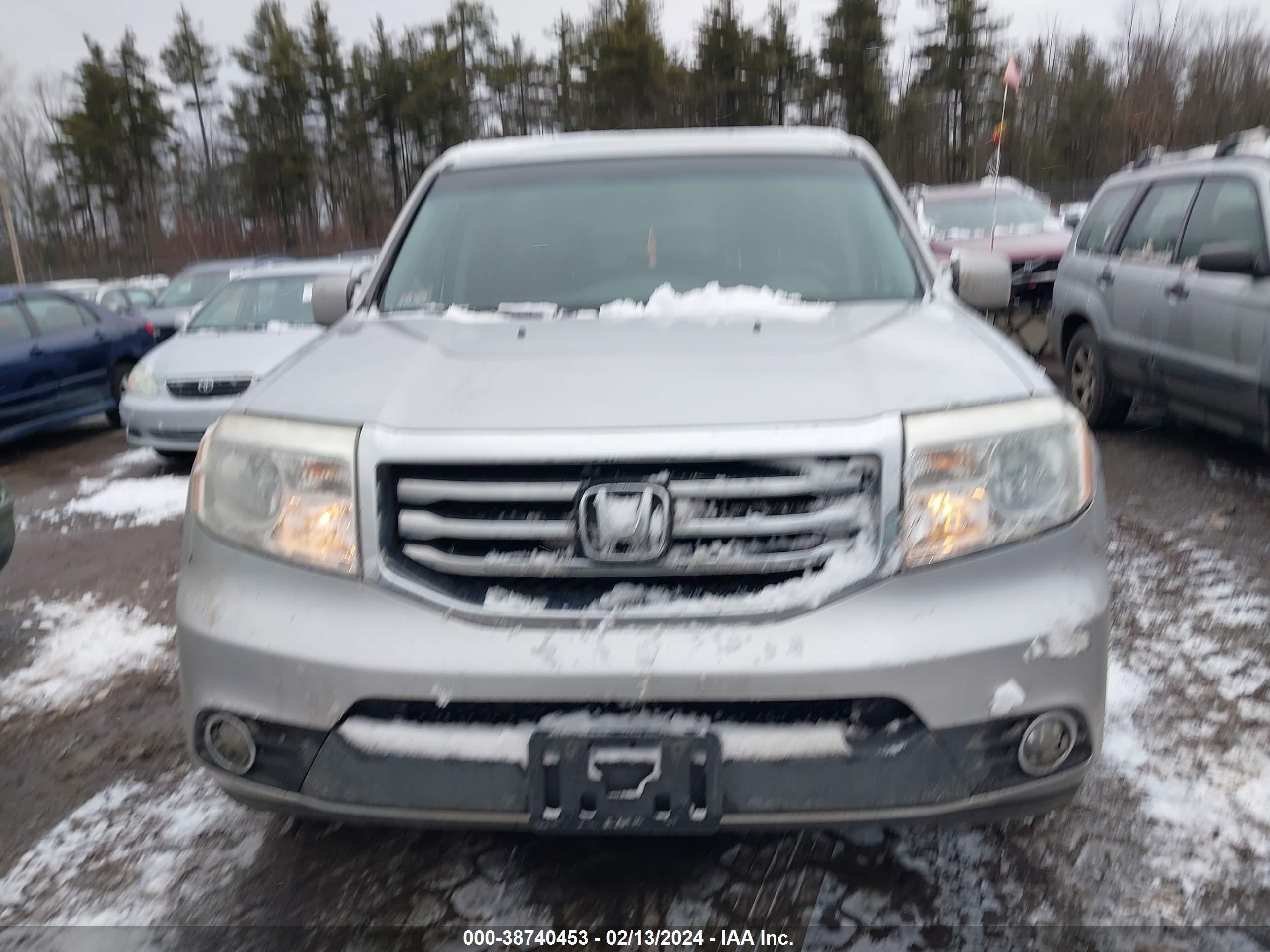 Photo 14 VIN: 5FNYF4H56CB037164 - HONDA PILOT 