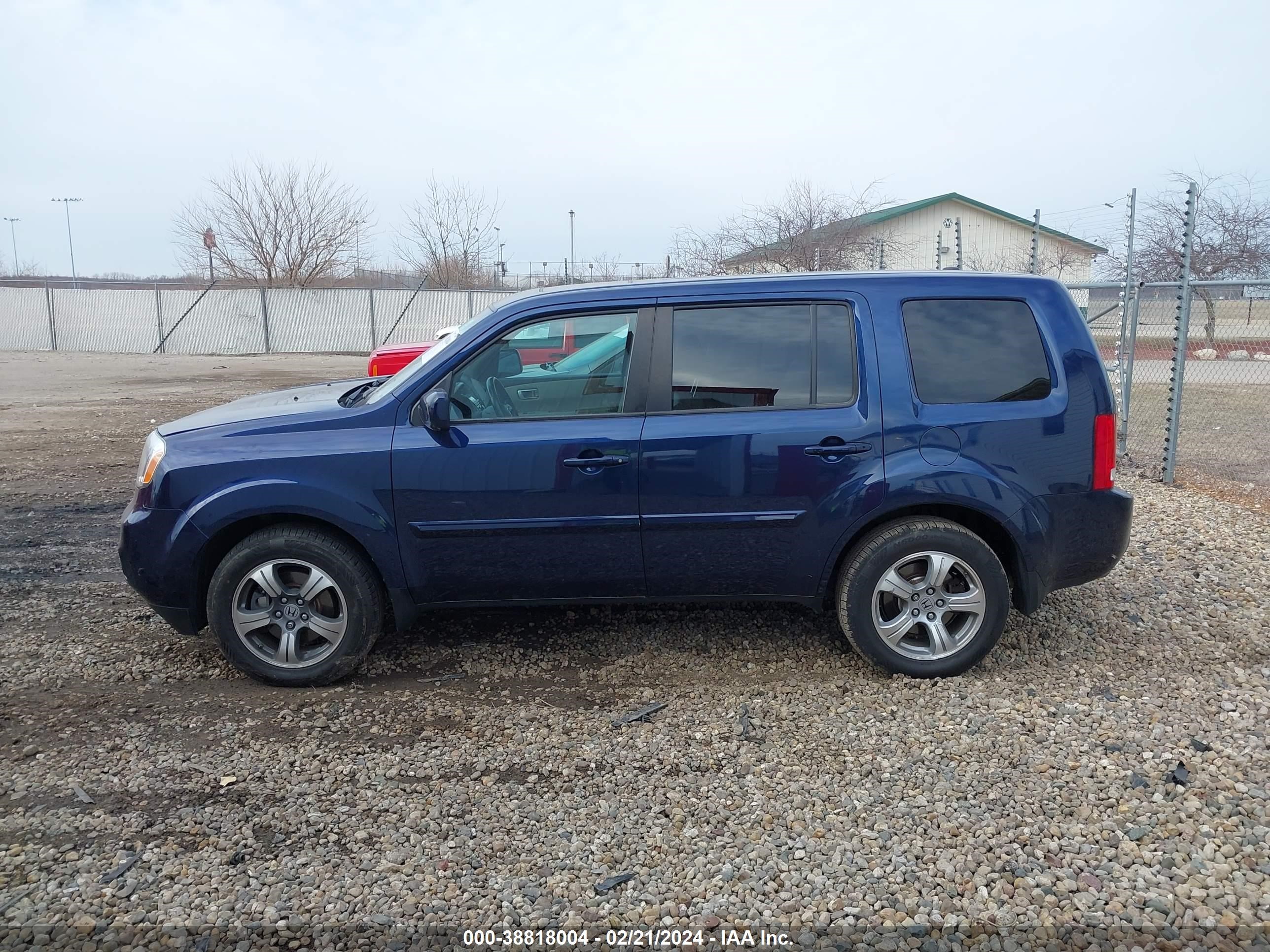 Photo 13 VIN: 5FNYF4H56EB051858 - HONDA PILOT 