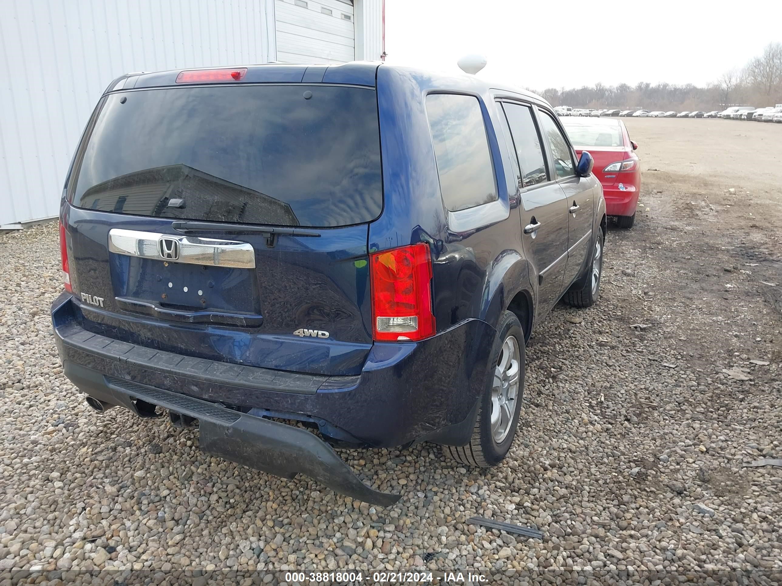 Photo 3 VIN: 5FNYF4H56EB051858 - HONDA PILOT 