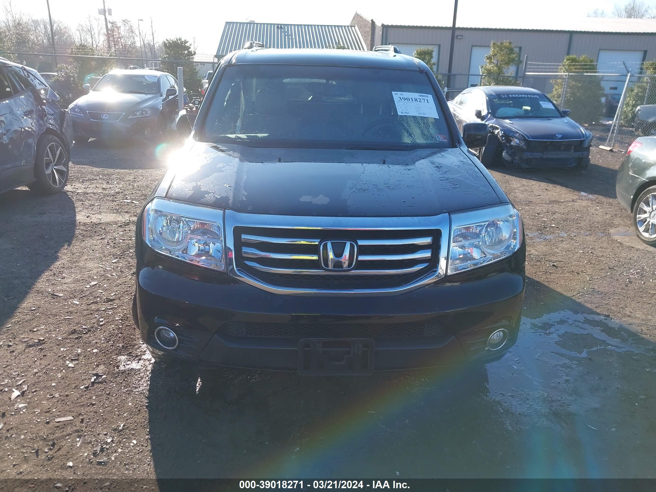 Photo 11 VIN: 5FNYF4H56FB034544 - HONDA PILOT 