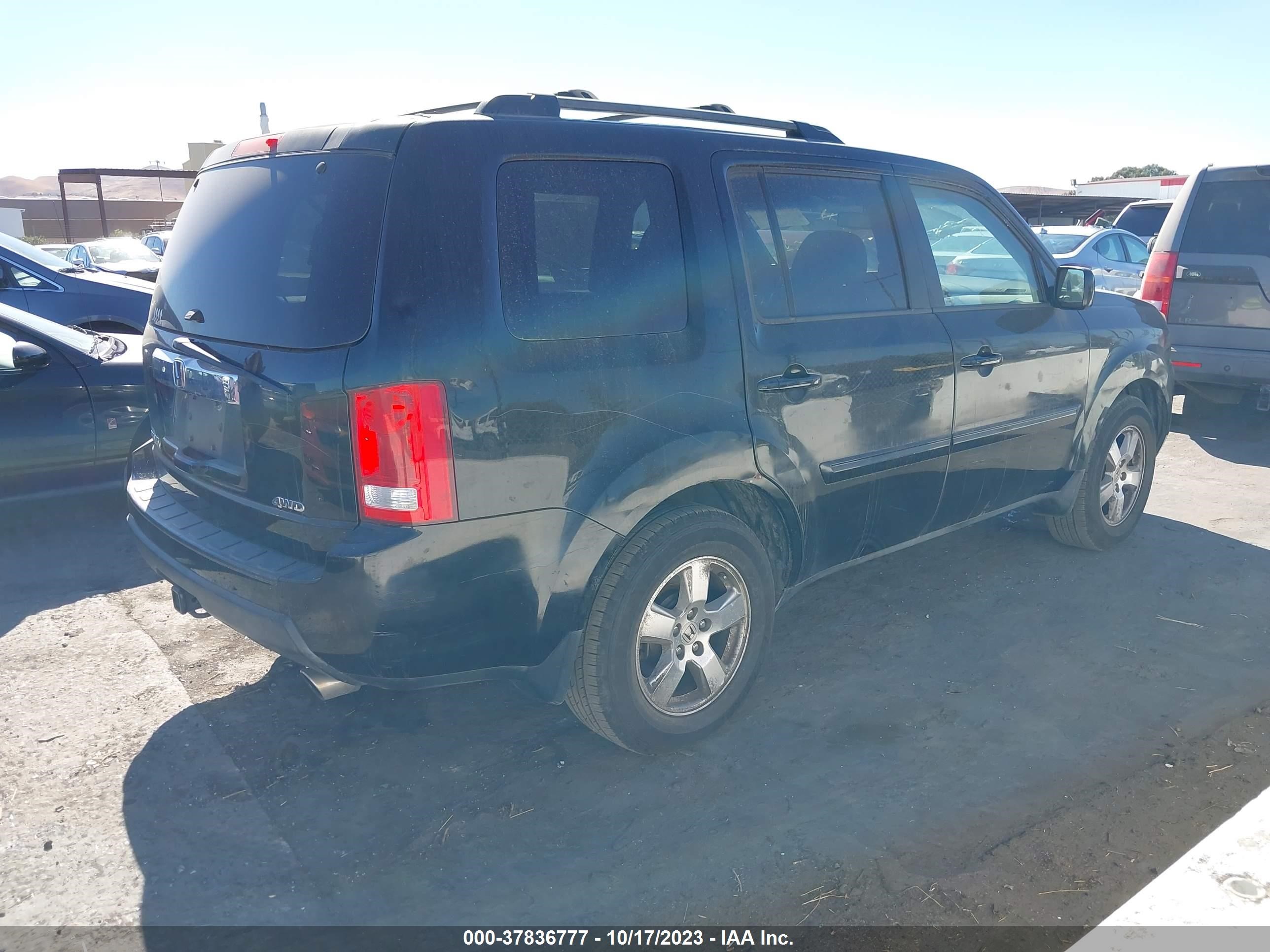 Photo 3 VIN: 5FNYF4H57BB022199 - HONDA PILOT 