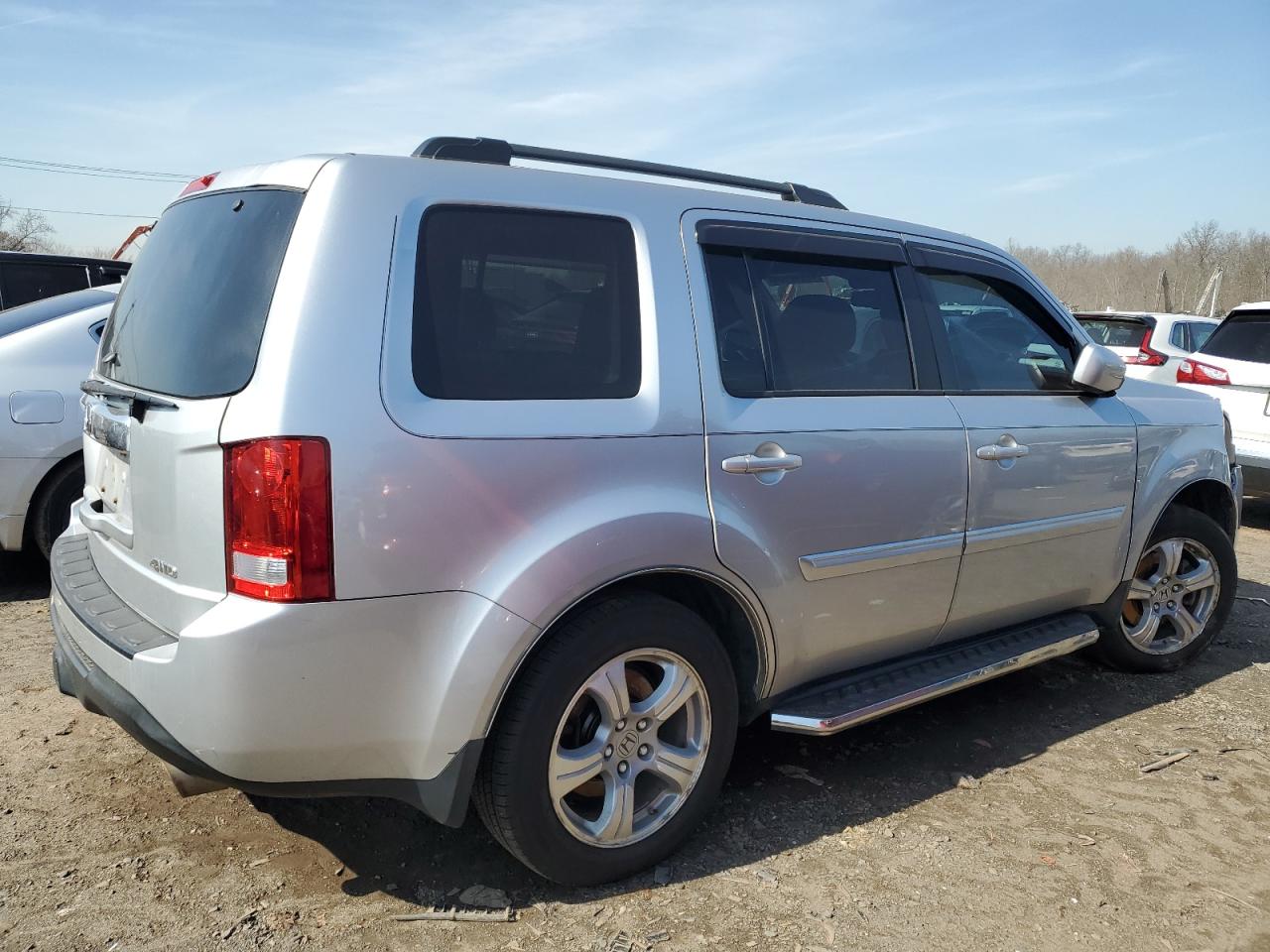 Photo 2 VIN: 5FNYF4H57DB031925 - HONDA PILOT 