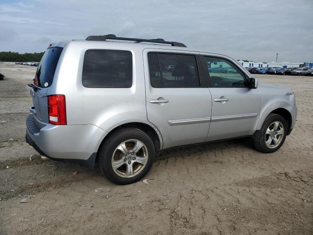 Photo 2 VIN: 5FNYF4H58CB001458 - HONDA PILOT EXL 