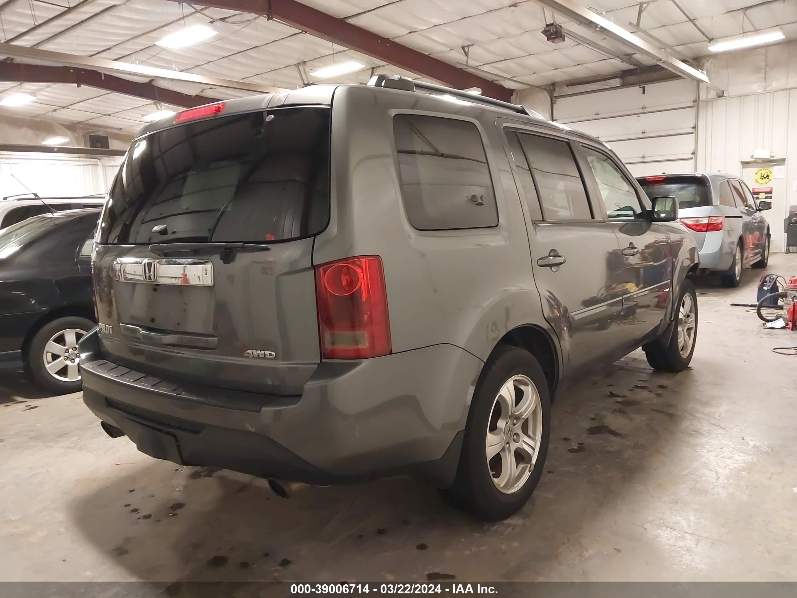 Photo 3 VIN: 5FNYF4H58DB010551 - HONDA PILOT 