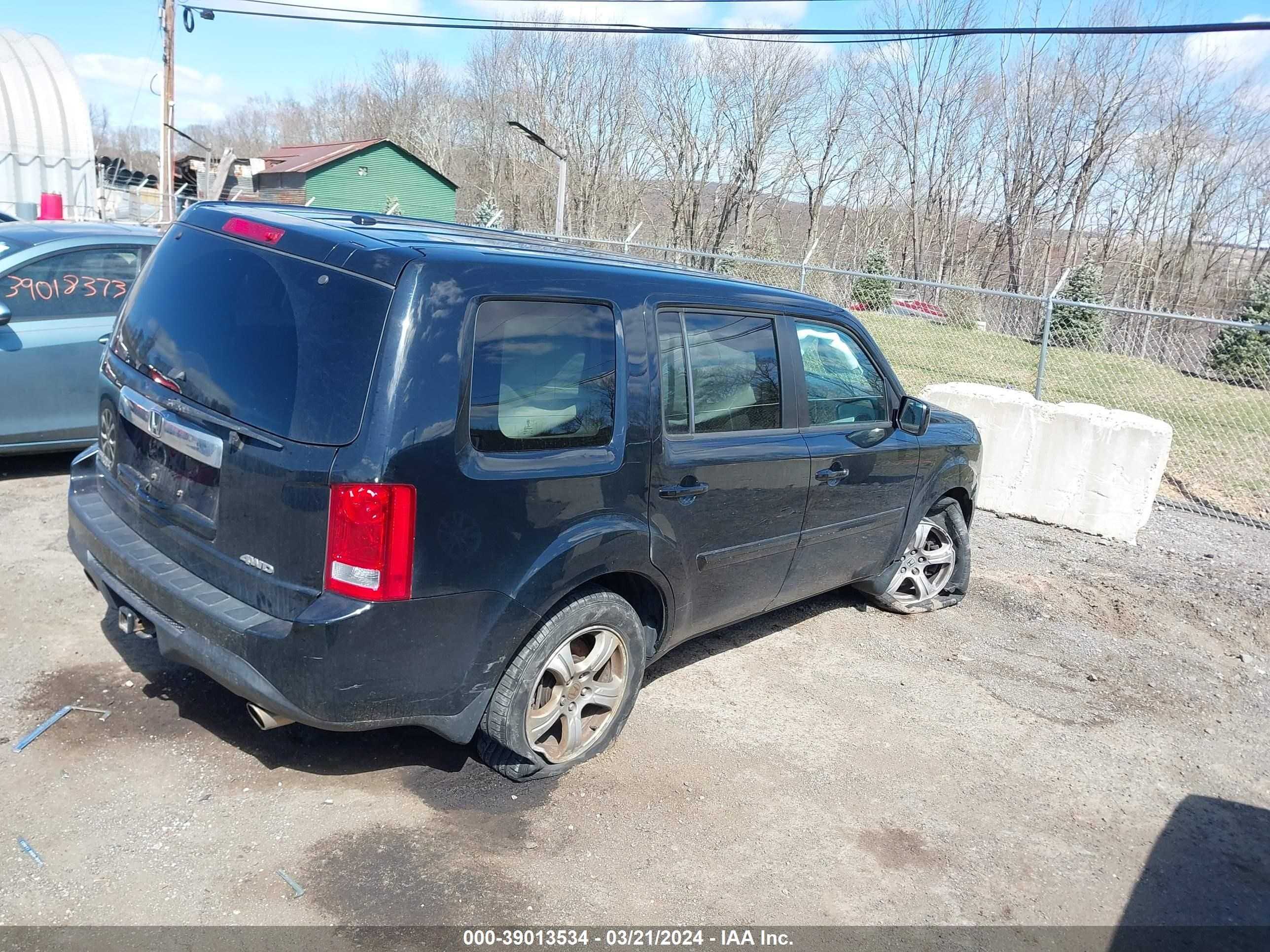 Photo 3 VIN: 5FNYF4H58EB015167 - HONDA PILOT 