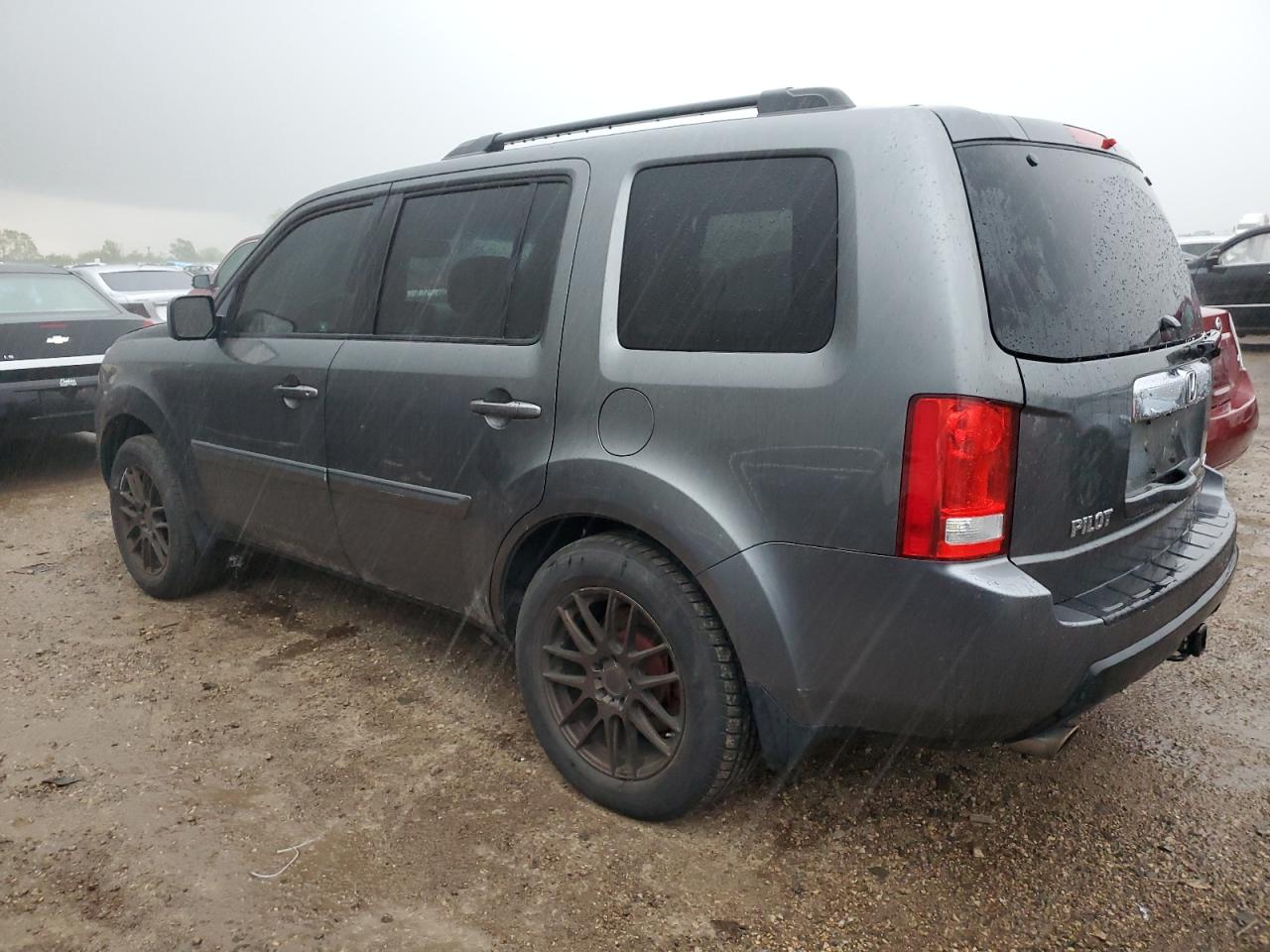 Photo 1 VIN: 5FNYF4H59BB056337 - HONDA PILOT 