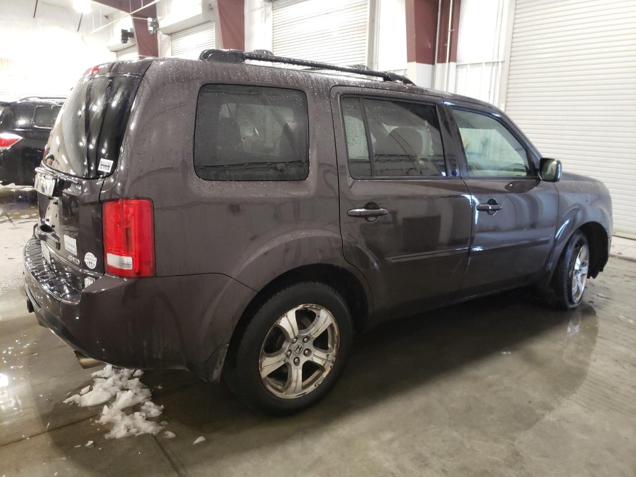 Photo 2 VIN: 5FNYF4H59EB002766 - HONDA PILOT 