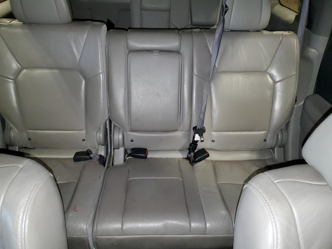 Photo 9 VIN: 5FNYF4H59FB003045 - HONDA PILOT 