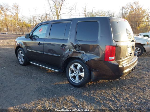 Photo 2 VIN: 5FNYF4H59FB048373 - HONDA PILOT 