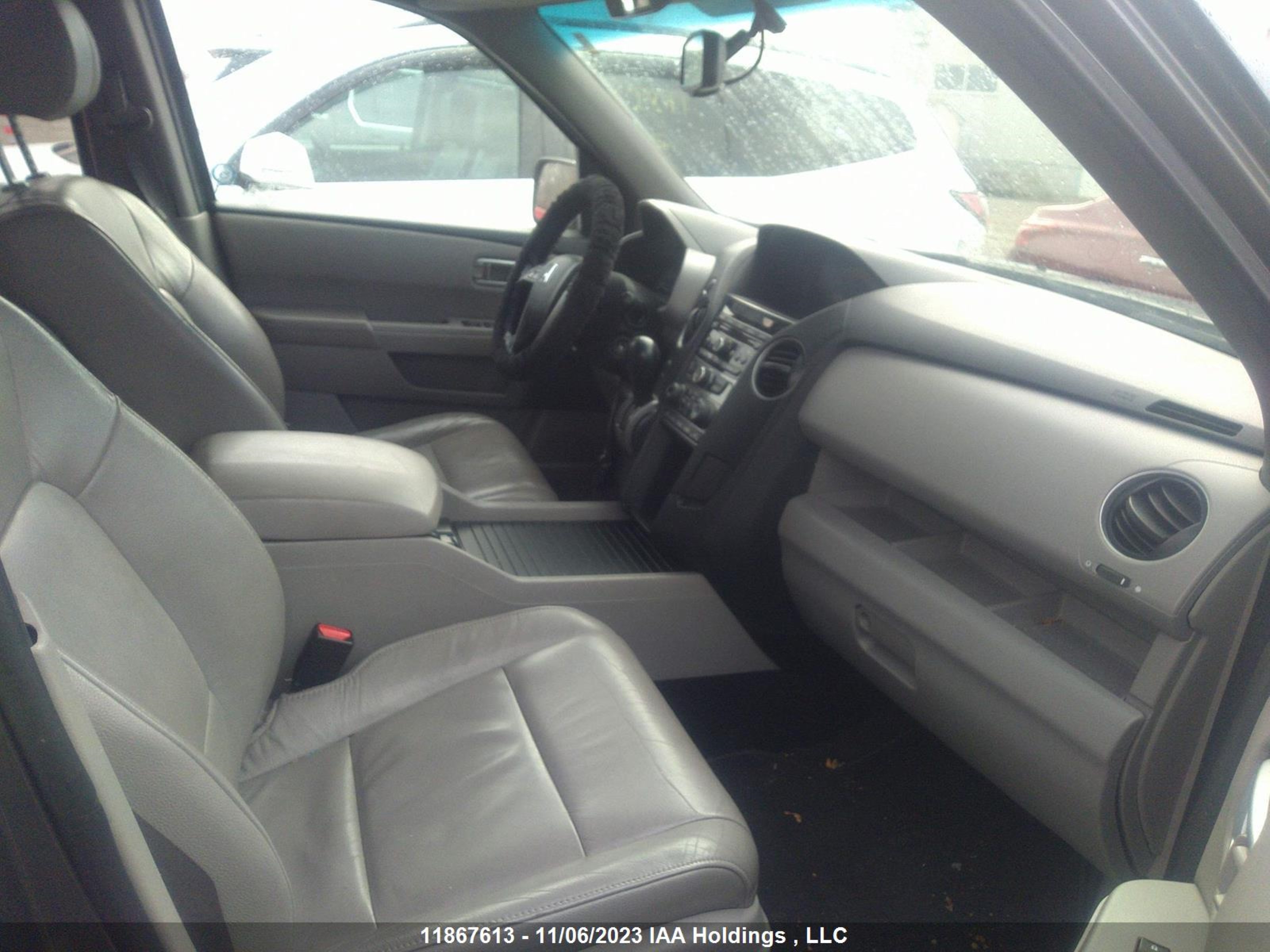 Photo 4 VIN: 5FNYF4H5XCB501721 - HONDA PILOT 