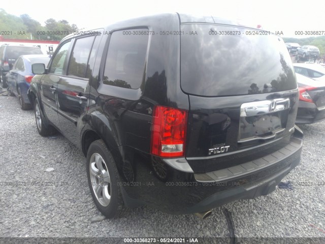 Photo 2 VIN: 5FNYF4H5XDB067933 - HONDA PILOT 