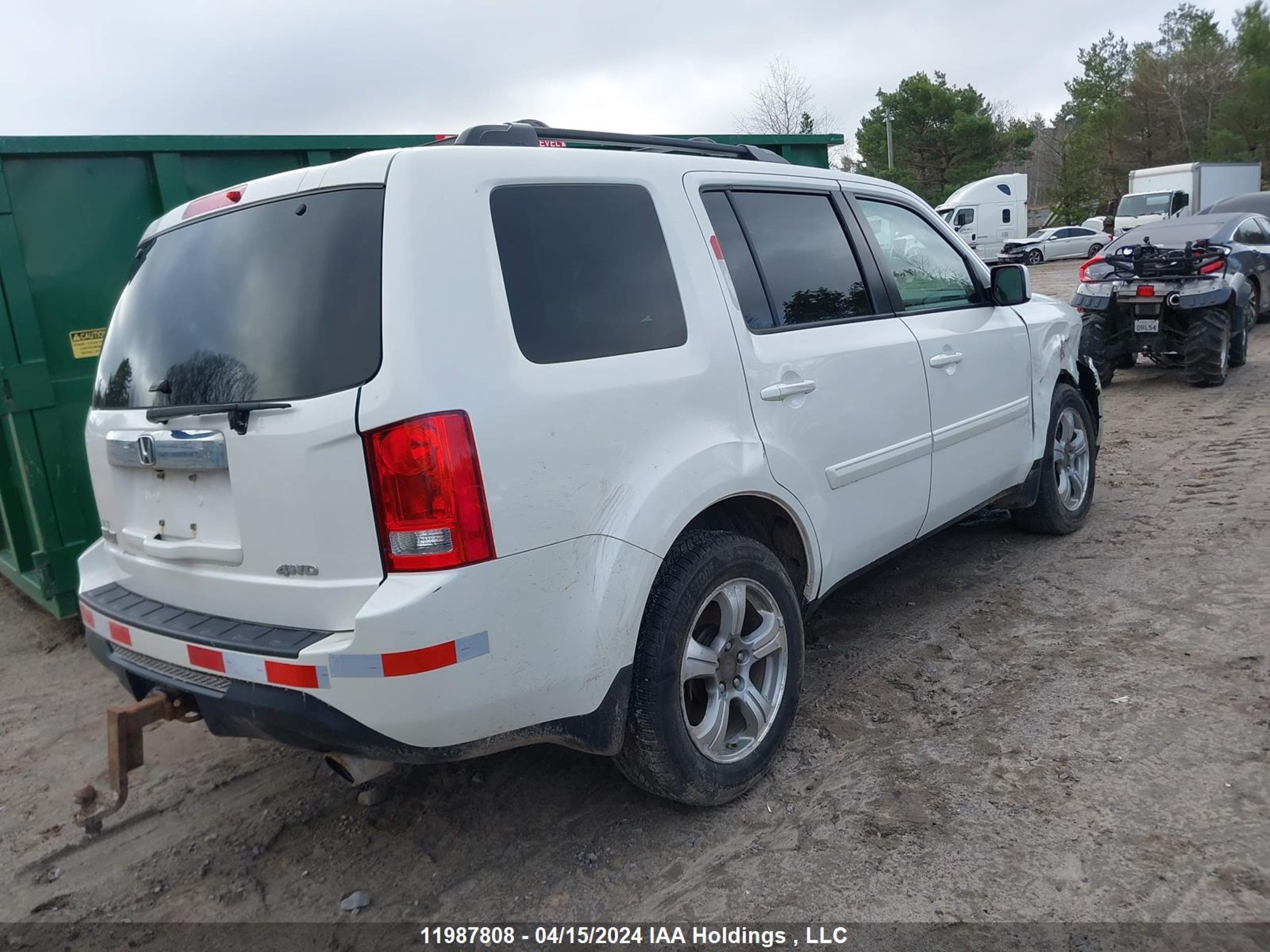 Photo 3 VIN: 5FNYF4H5XDB504748 - HONDA PILOT 