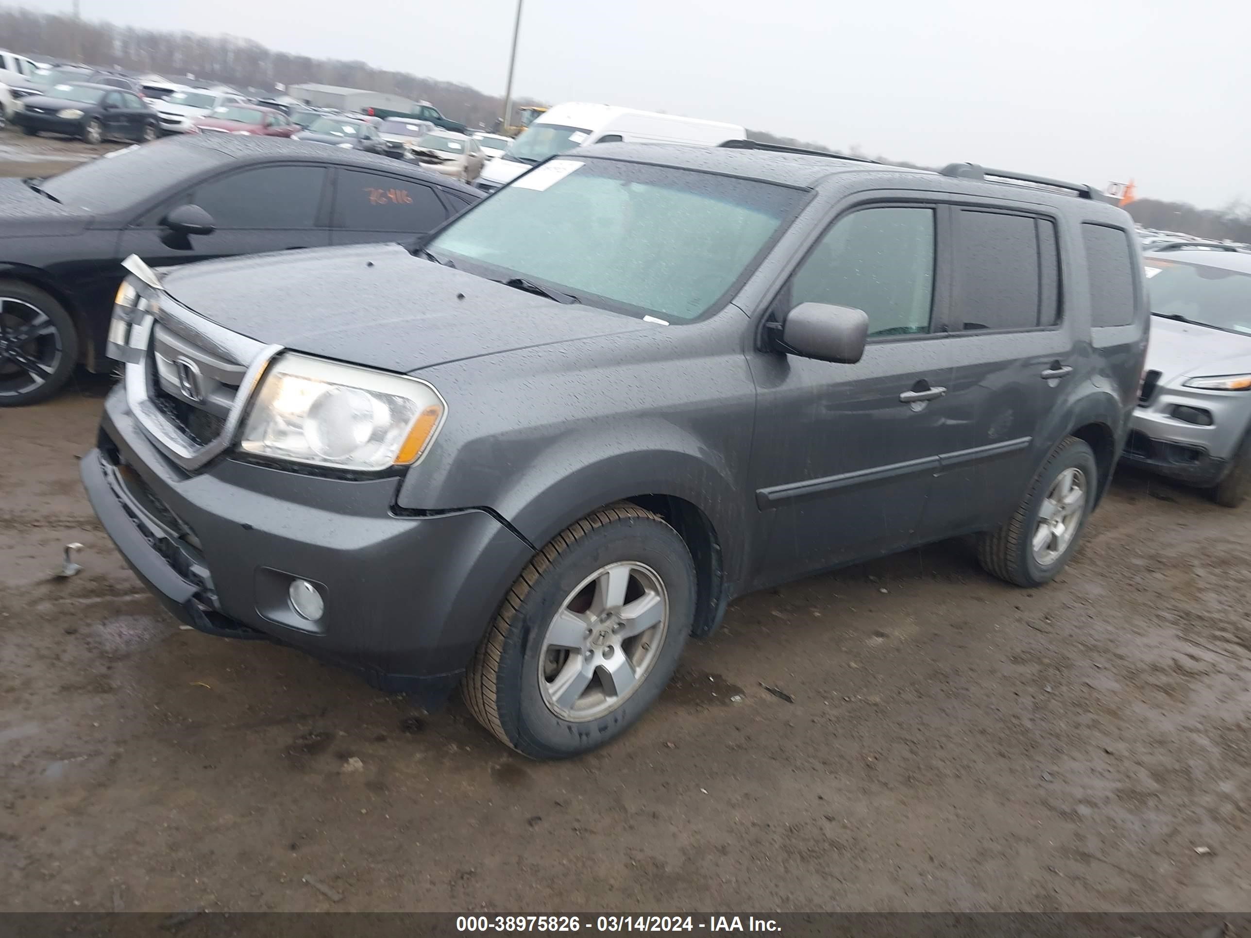 Photo 1 VIN: 5FNYF4H60BB100881 - HONDA PILOT 