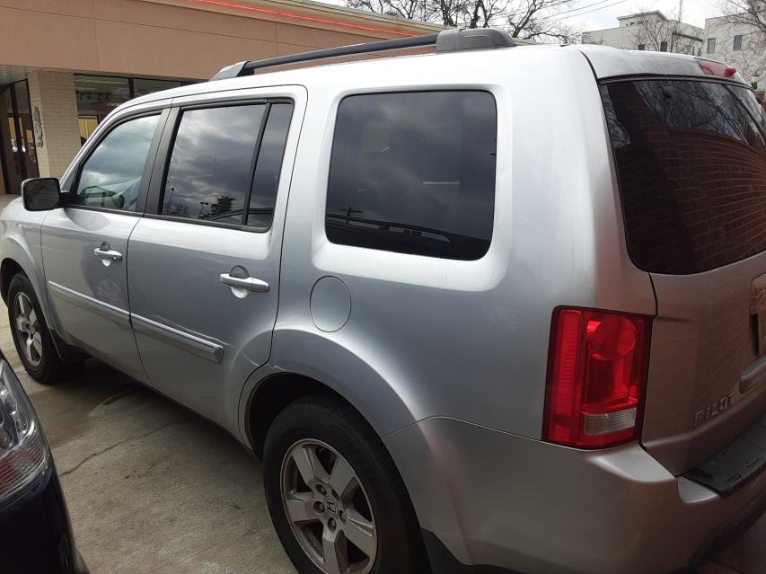 Photo 2 VIN: 5FNYF4H61BB020120 - HONDA PILOT EXL 