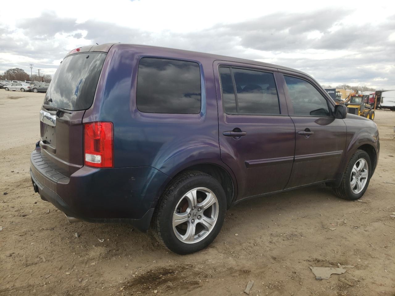 Photo 2 VIN: 5FNYF4H62DB066350 - HONDA PILOT 