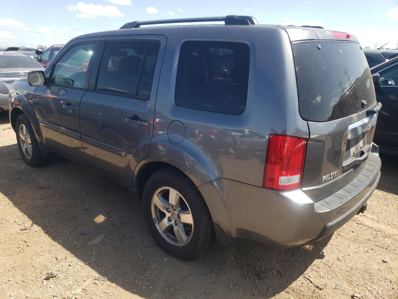 Photo 1 VIN: 5FNYF4H63BB037436 - HONDA PILOT 