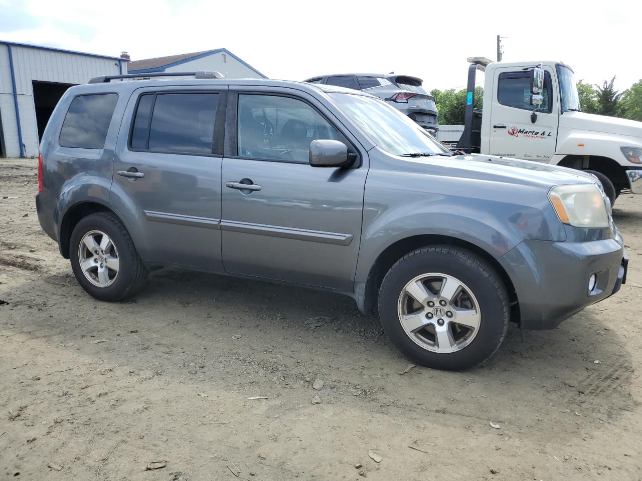 Photo 3 VIN: 5FNYF4H65AB012780 - HONDA PILOT 