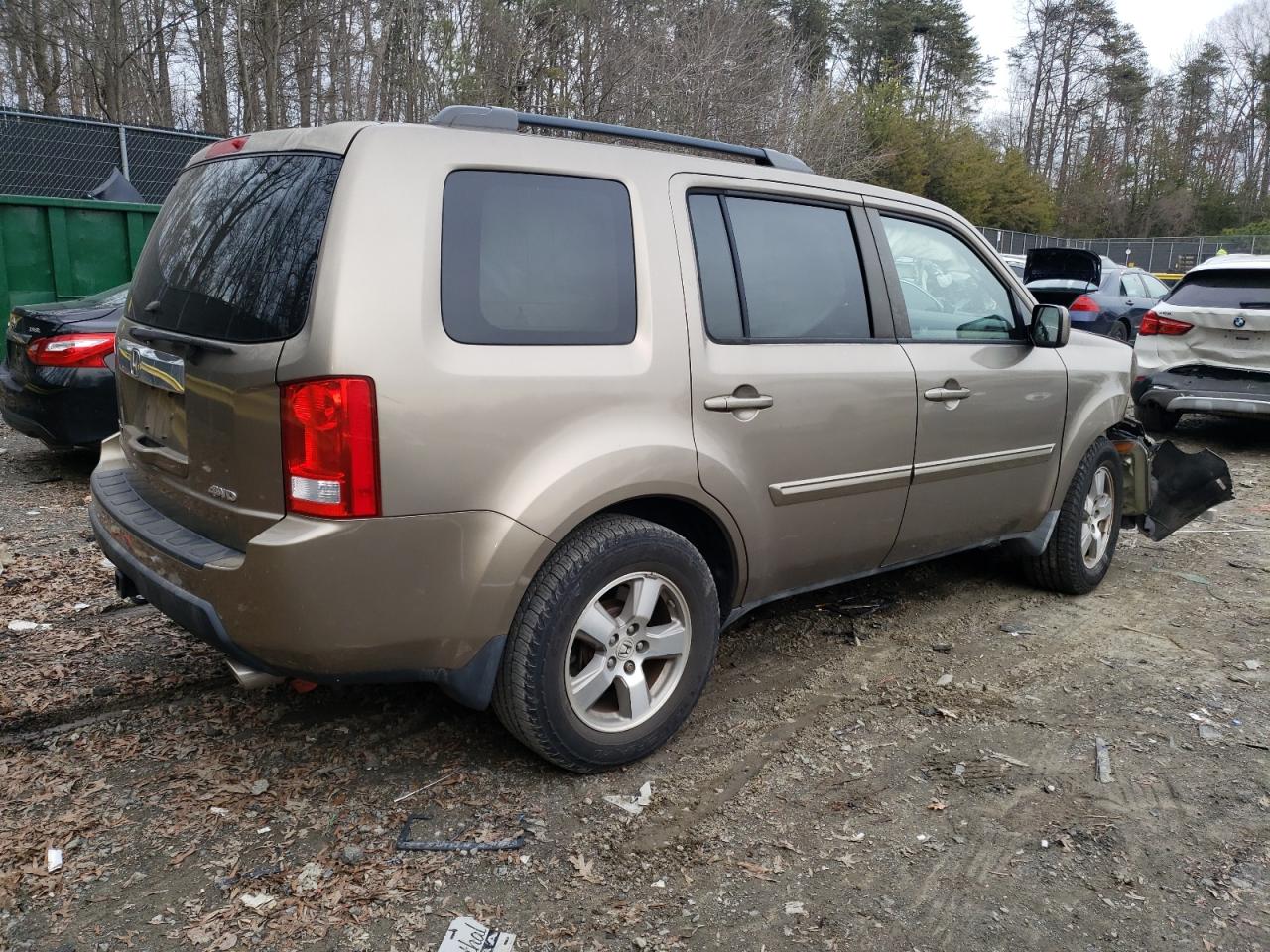 Photo 2 VIN: 5FNYF4H65AB035783 - HONDA PILOT 