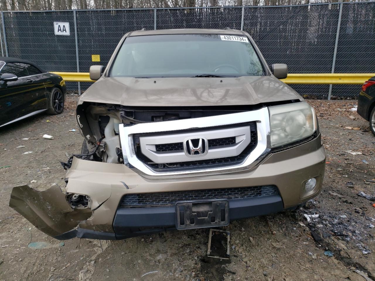 Photo 4 VIN: 5FNYF4H65AB035783 - HONDA PILOT 