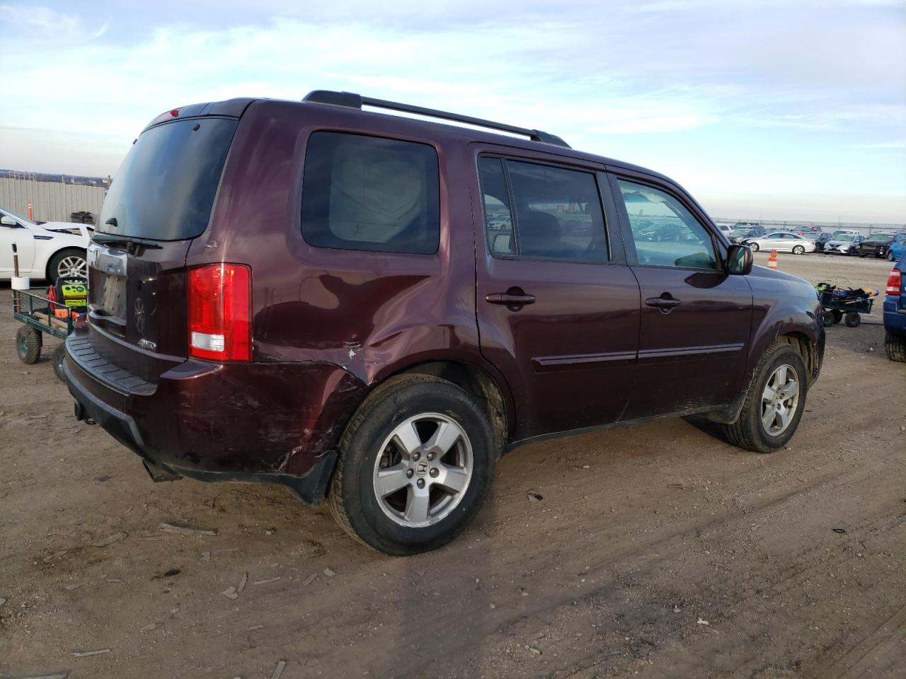 Photo 2 VIN: 5FNYF4H65BB079977 - HONDA PILOT 