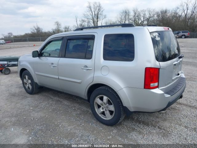 Photo 2 VIN: 5FNYF4H66BB072066 - HONDA PILOT 