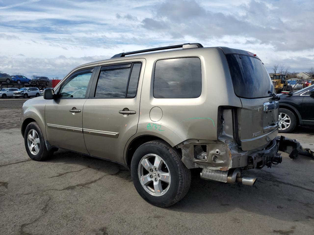 Photo 1 VIN: 5FNYF4H67AB001442 - HONDA PILOT 