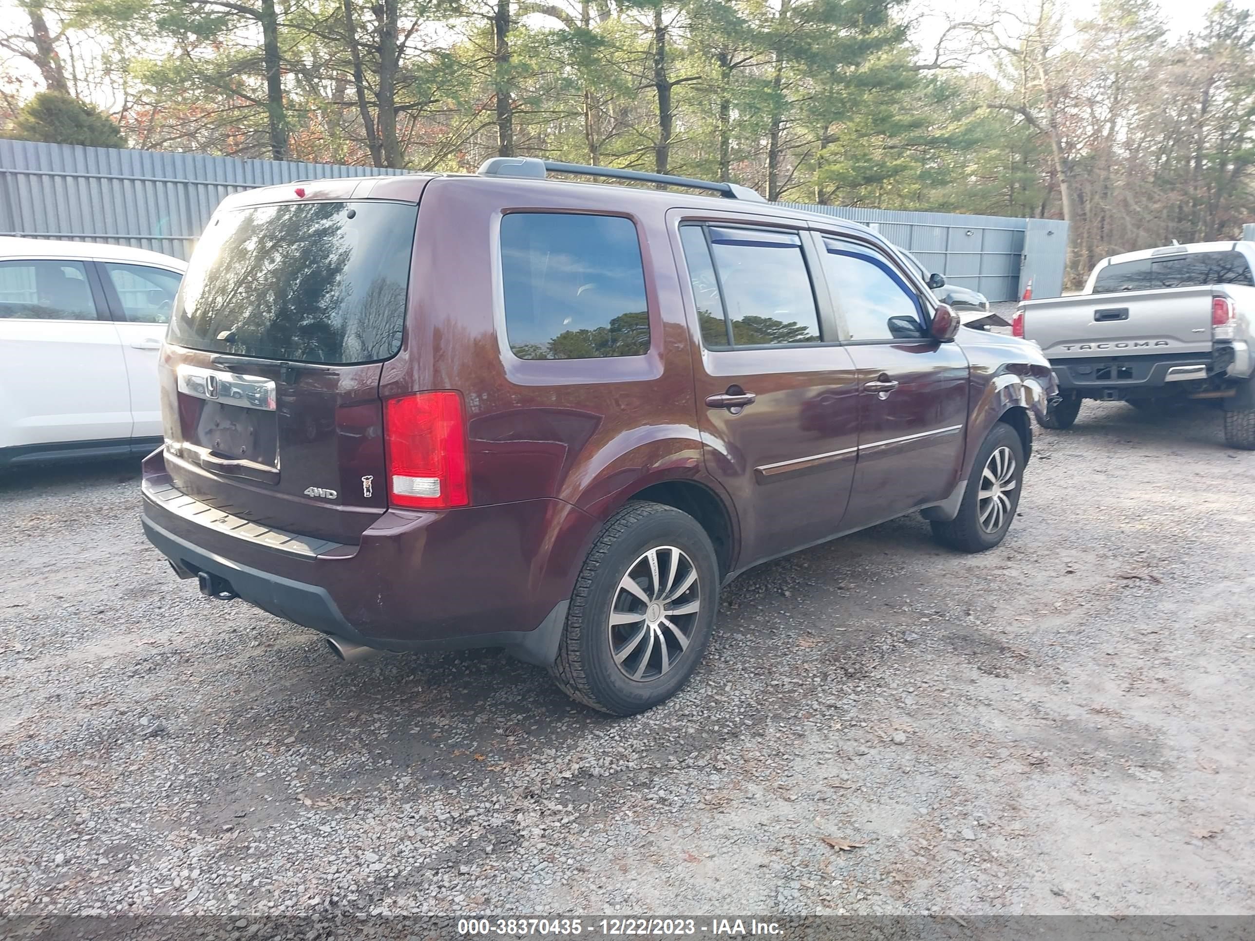 Photo 3 VIN: 5FNYF4H67AB021383 - HONDA PILOT 