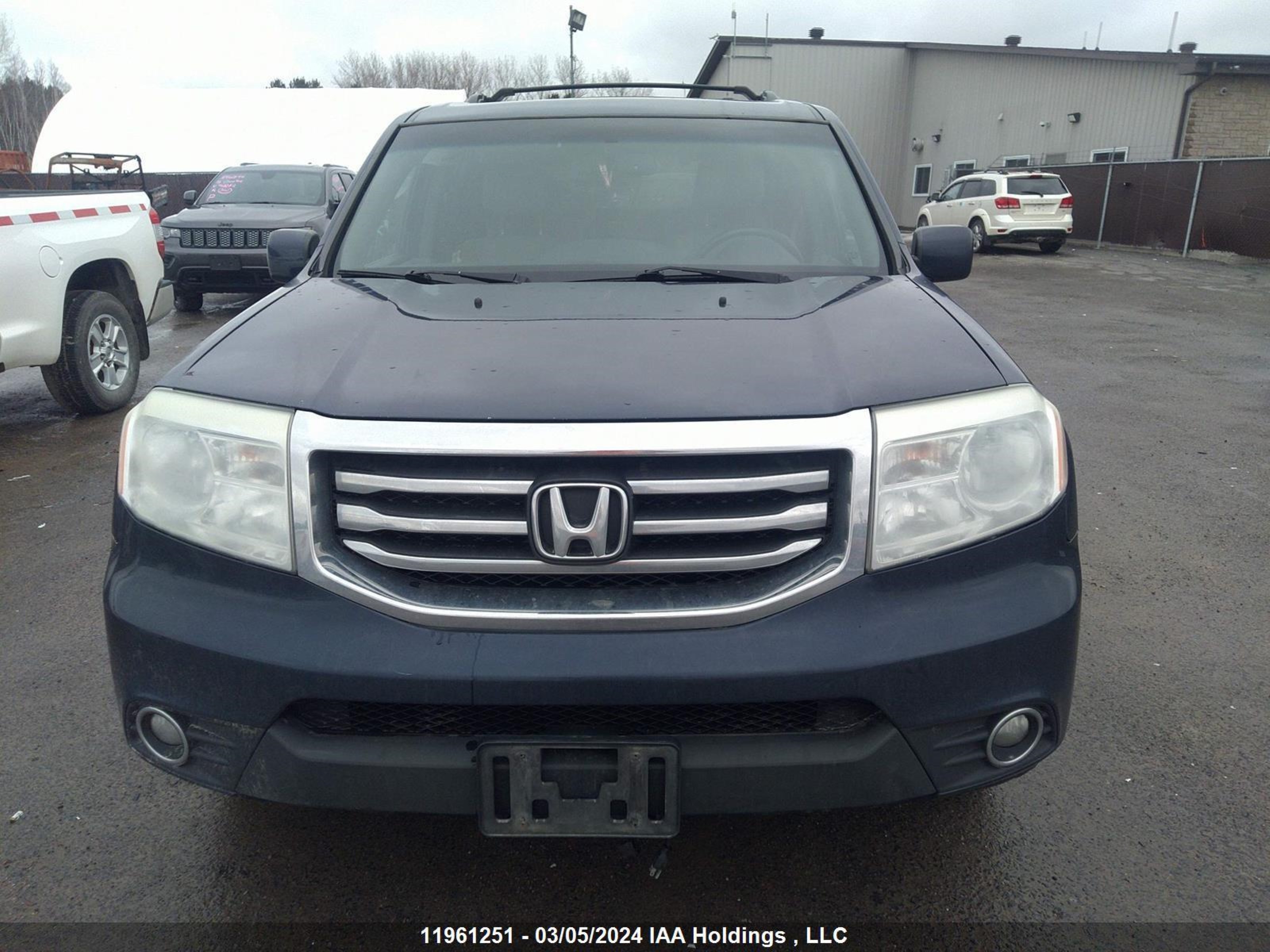 Photo 11 VIN: 5FNYF4H67FB505478 - HONDA PILOT 