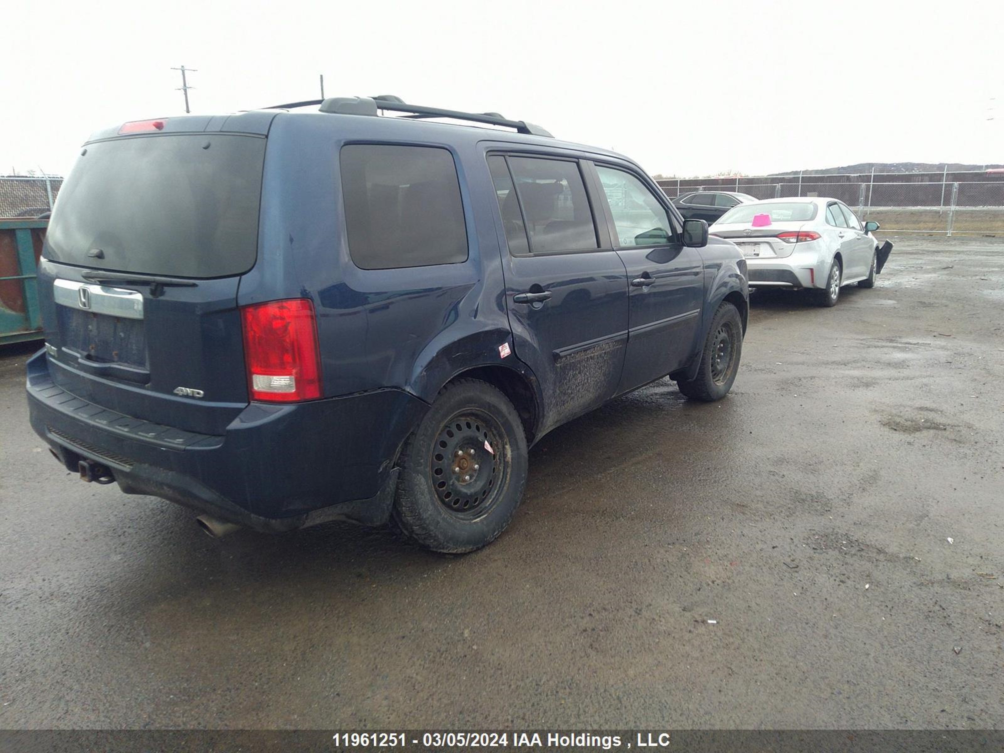 Photo 3 VIN: 5FNYF4H67FB505478 - HONDA PILOT 