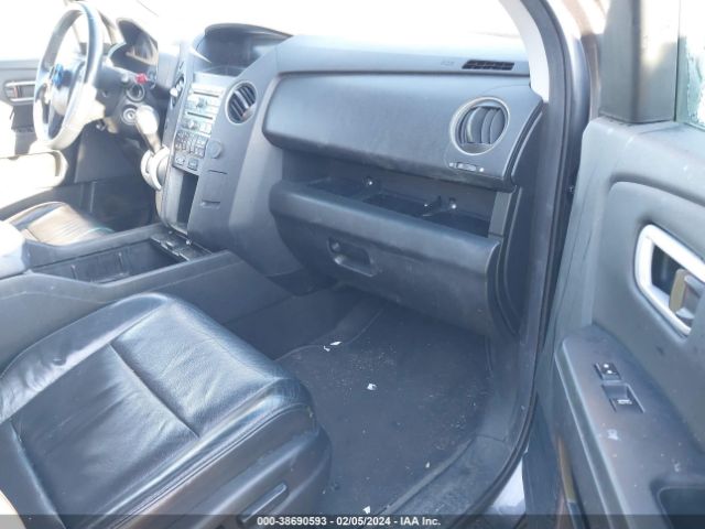 Photo 4 VIN: 5FNYF4H6XBB085502 - HONDA PILOT 